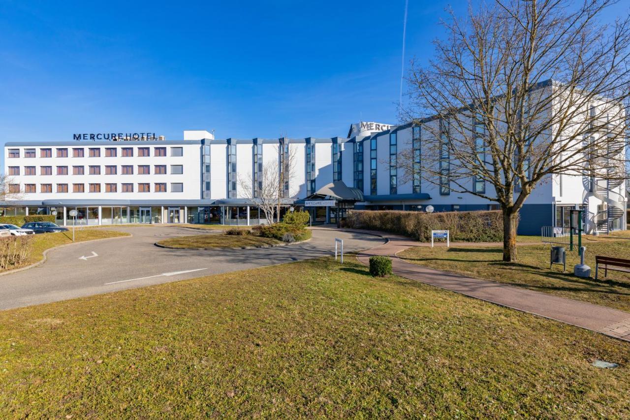 Mercure Lyon Est Villefontaine Exteriör bild