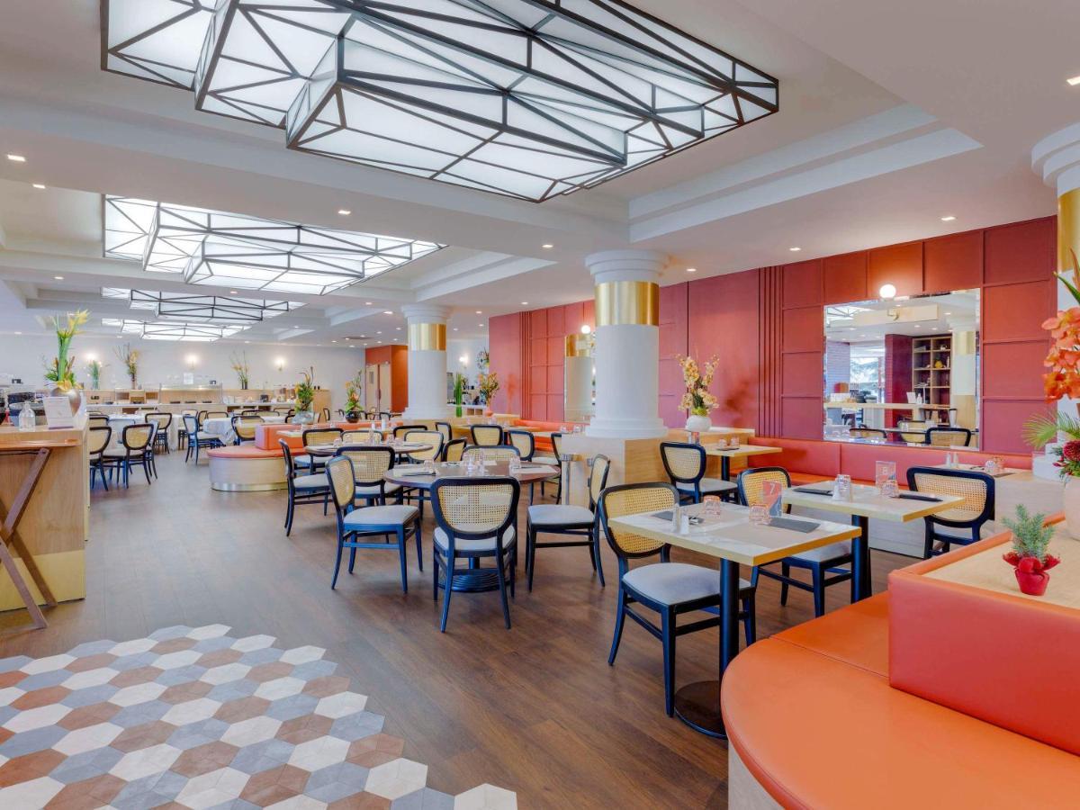 Mercure Lyon Est Villefontaine Exteriör bild
